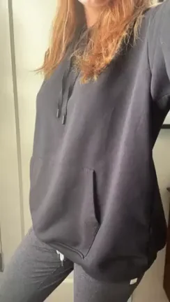 If you see me in a hoodie, I am ðŸ’¯ not wearing a bra 🤤·ðŸ¼"â™€ï¸