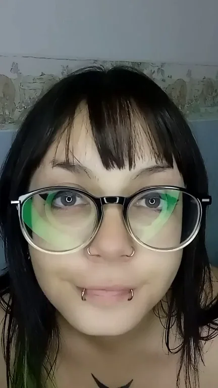 ever fucked a 4'11 girl or am i gonna be the first?
