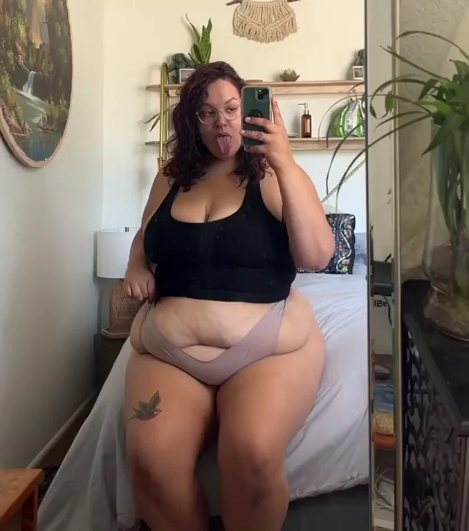 Hiiii BBW Babe Missed You 😘 Thick Tits & Ass Tease 💦