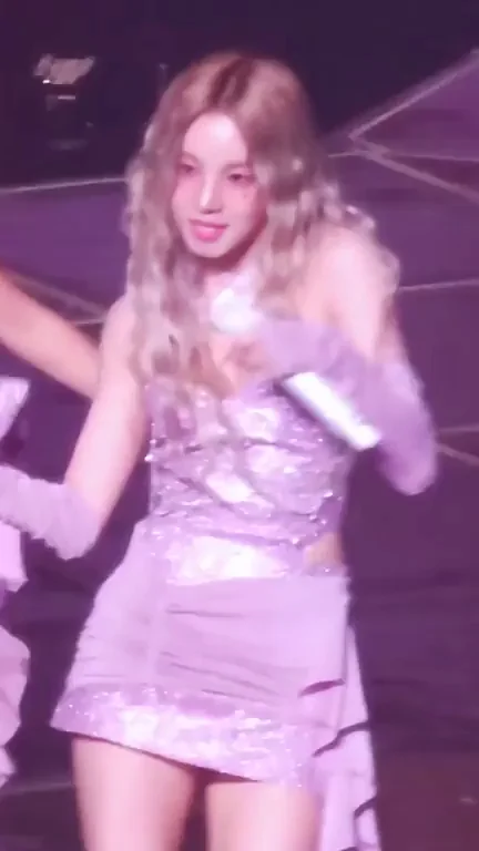 (G)I-DLE - Yuqi