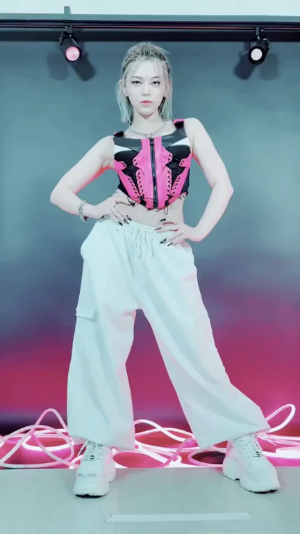 (Soloist) AleXa
