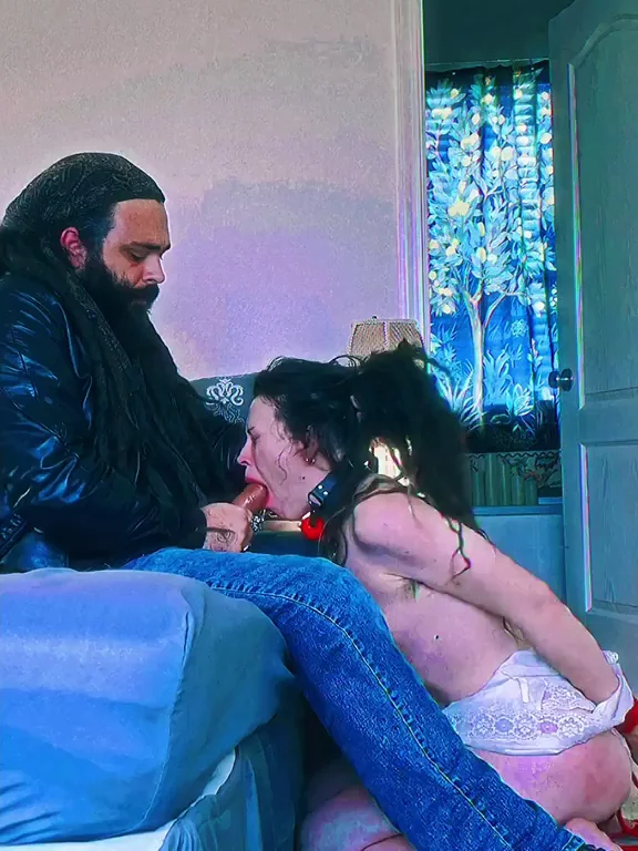Royjack's Cock-Choked Gabfest: Elizabeth Thorn Gags and Babbles