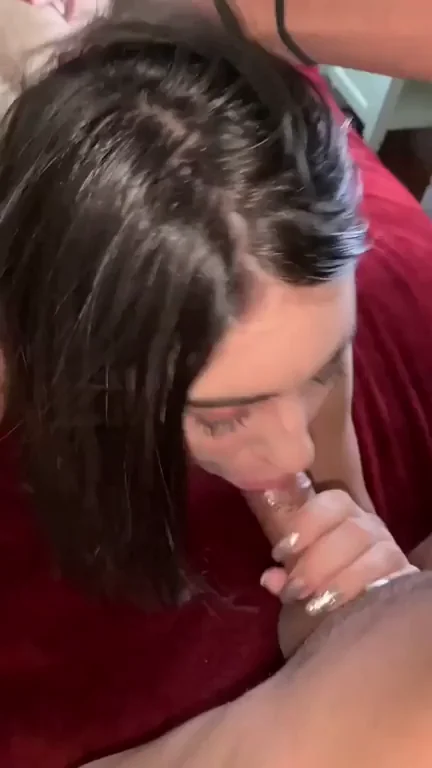 Amateur Slut's MFM Threesome: Sucking Cock While Getting Pounded