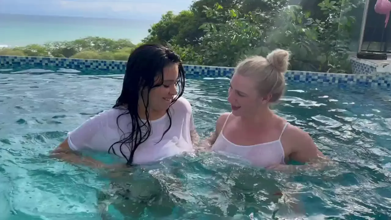 🍈💦 Busty Lesbo Babes Titty-Splashing in the Pool 😍