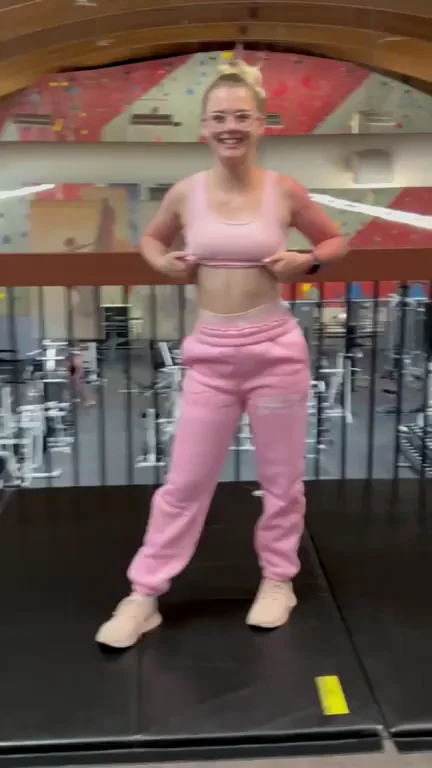 I went to a new gym so o had to flash (;