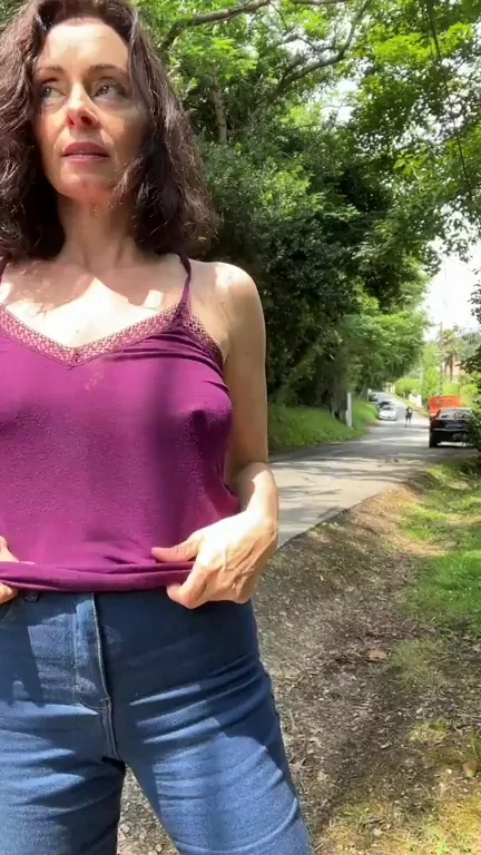 I wish someone would caught me and fuck me in public [F]