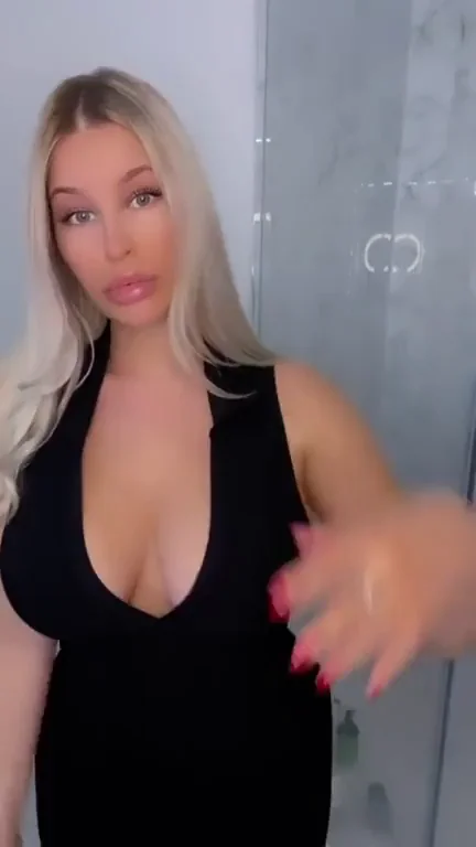 Blonde Bombshell's Massive Jiggle Test: Too Much Tit Bounce?