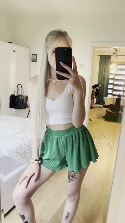 do you think your face would fit underneath my skirt? 👆…