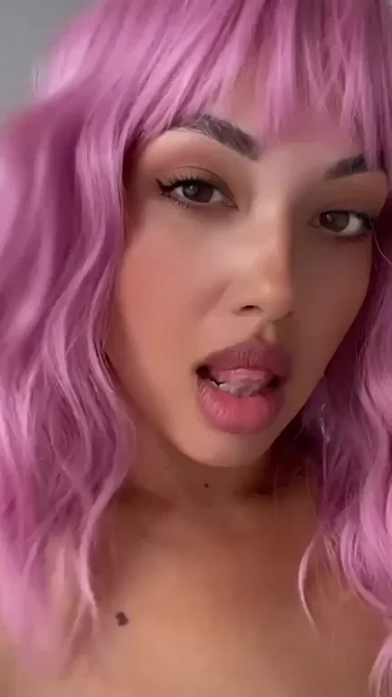 I look better in pink