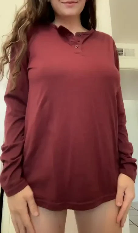 Stealing Your Shirt to Tease My Slimthick Curves & Huge Tits 😈👚