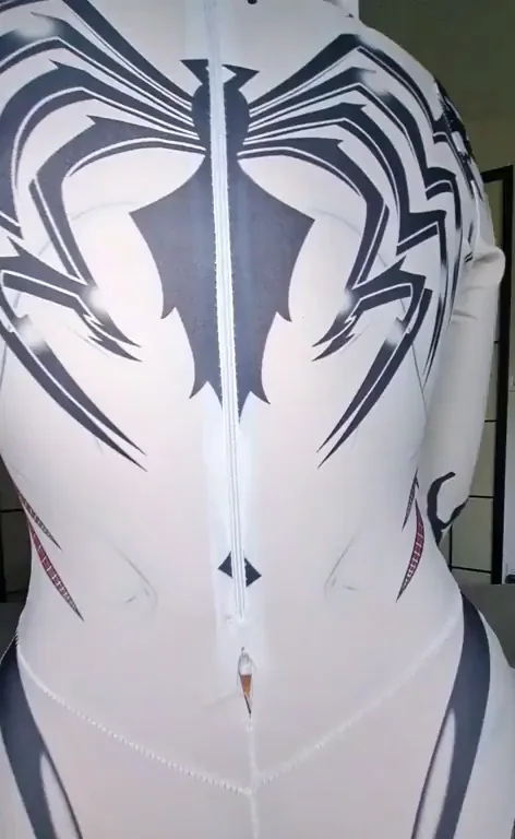 Gwenom Loves Working Your Cock