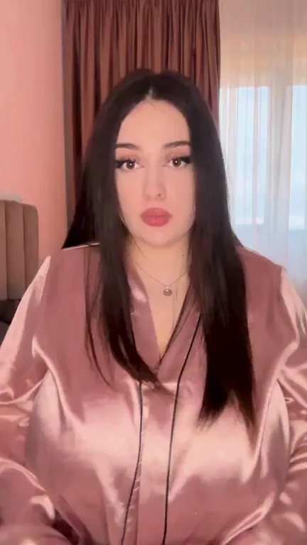 I really want to be your fuckdoll this weekend...