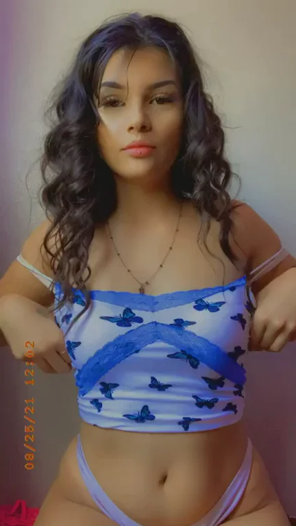 Latina College Slut Begs: Cum All Over My Juicy Ass 😈💦