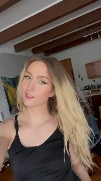Hot T-Girl Tease: Bet You Didn't See That Dick Coming!