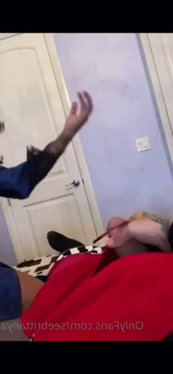 NEW CONTENT OF TATTOOED GIRL FUCKING ? LINK IN COMMENT