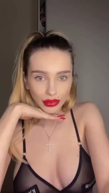 My red lipstick cover your cock and balls🤭 [OC]