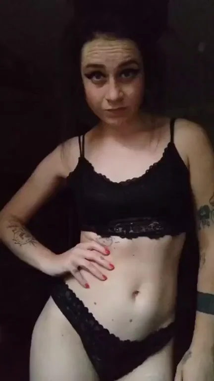 You don't see chick like this every day :P Come and visit me