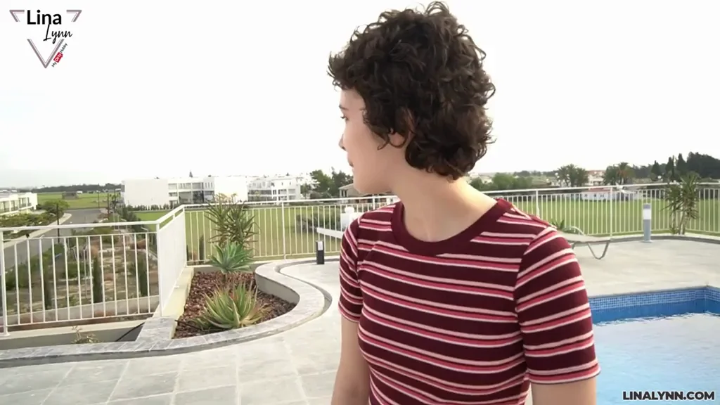 Lina Lynn looks around to see if people are around before she gets down on her knees to suck her boyfriends lovestick !!