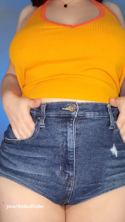 Beep bop here's my (titty drop)
