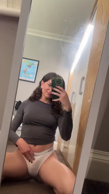 Who's going to cum make this hard for me 👆¹â¤ï¸