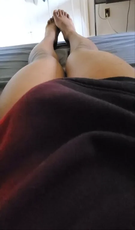 Check Out My Massive Hard Cock & Sexy Feet 😈🍆👣
