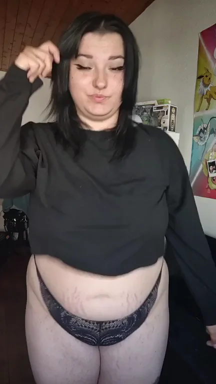 Thick Amateur BBW Begs for Your Cock in Her Wet Pussy