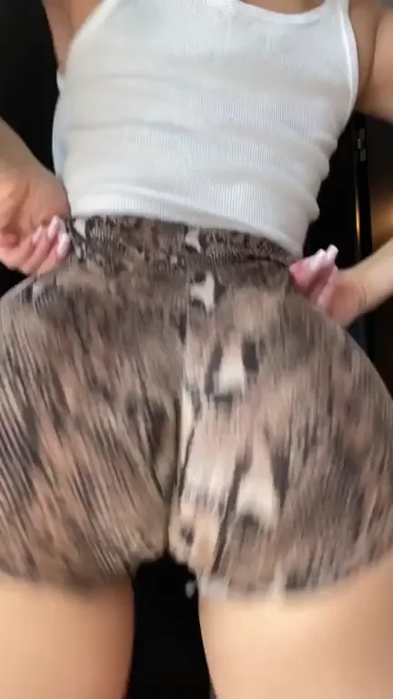 Bouncy Cheeks: Thick Ebony Ass Twerk Tease in Camo Shorts