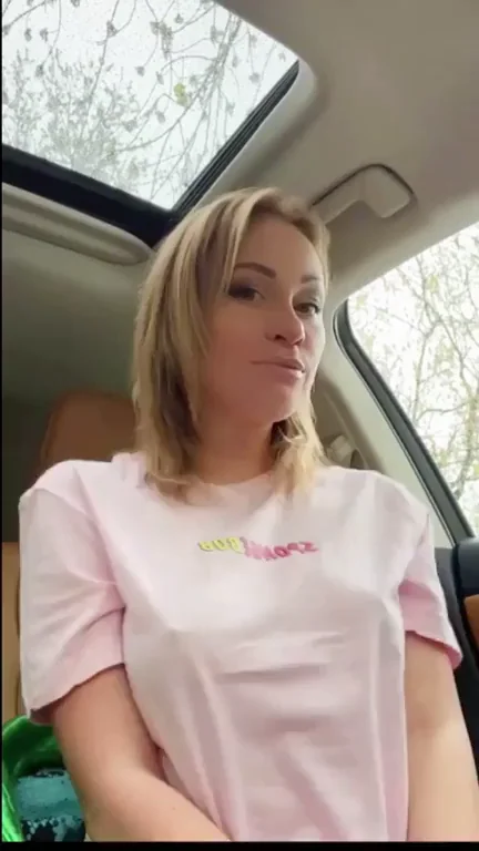 Are u ready to fuck me in the car ?