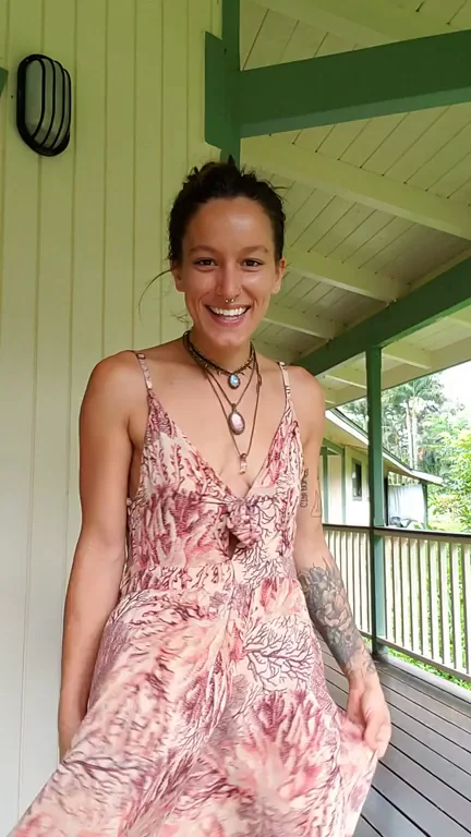 Here's a little dance for you :) Hope you enjoy (f)