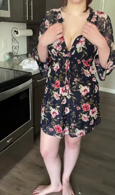 Let me show you my undies while in the kitchen [f]
