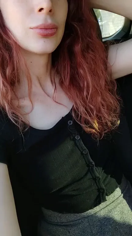 Showing my tits to the world ?