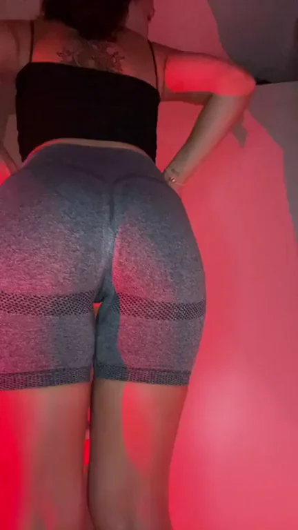 Uhhh Just a Thick Student Slut's Fat Ass 🍑🔥