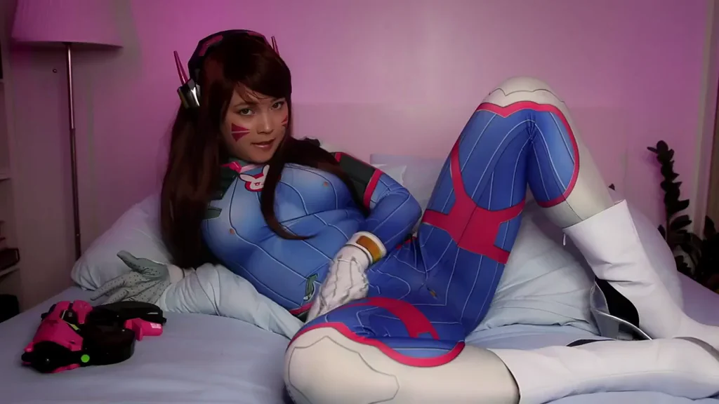 D Va Gets Both Holes Creampied