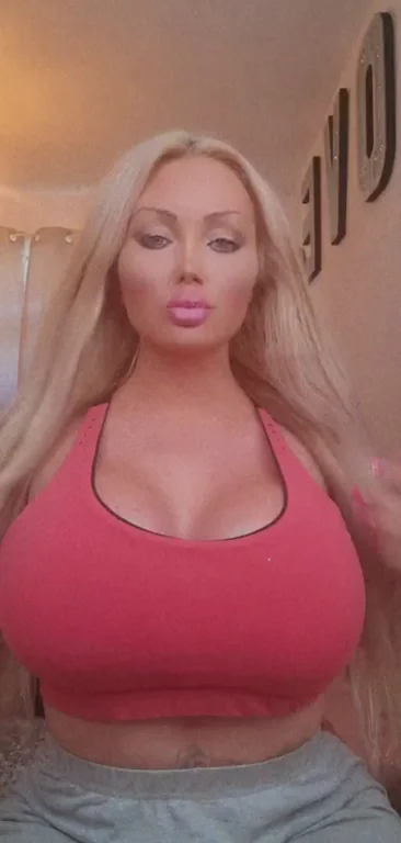 Slow motion kisses for daddy ??