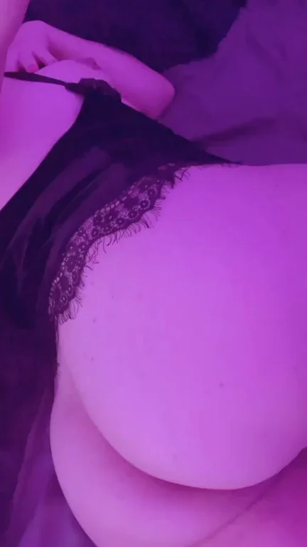 Quick Peek at Goth Asian's Plugged Phat Booty