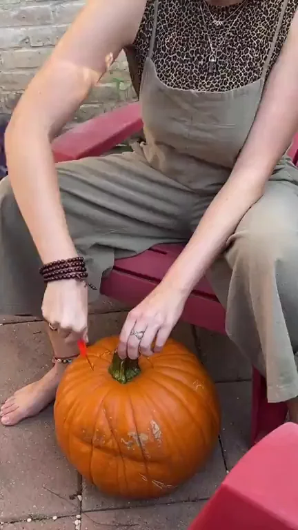 Sexy Pumpkin Carving Tease! 🎃🔥🍑