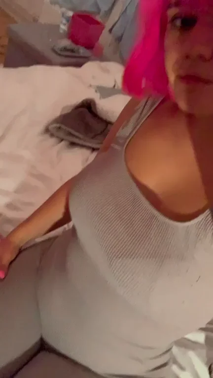 Hot Pink-Haired German Gamer Slut Teases Her Juicy Tits 💖🎮