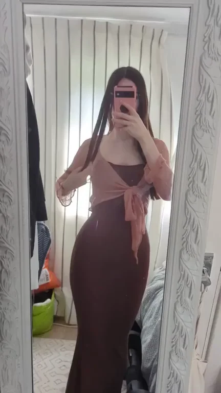 Distracting You with My Tight New Dress & Juicy Big Ass 🍑🔥