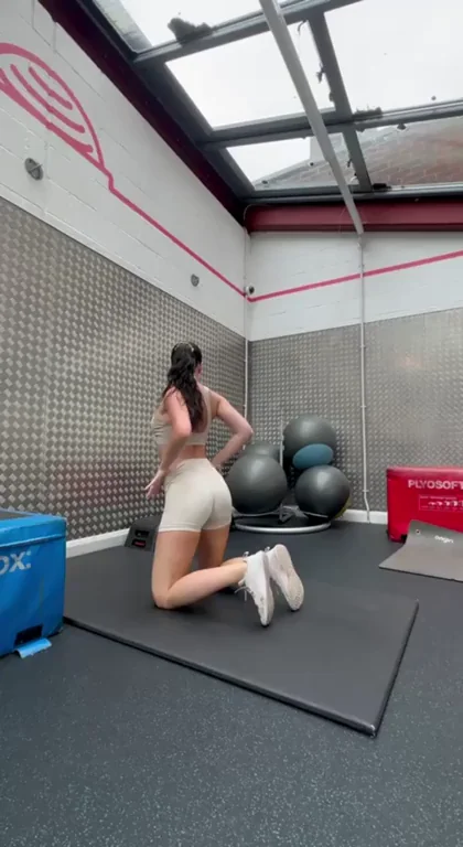 [F] I almost risked to get banned from this gym