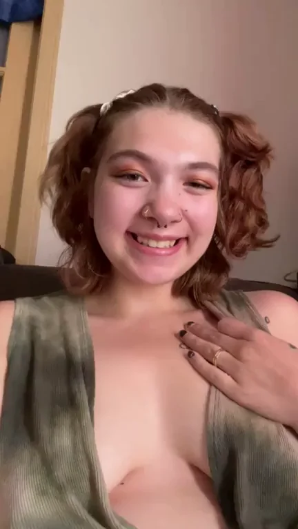My tits are so saggy that my nipples sag too