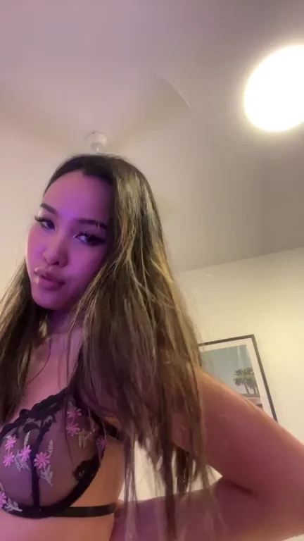 Massaging My Perfect Tits to Total Bliss 😍💦