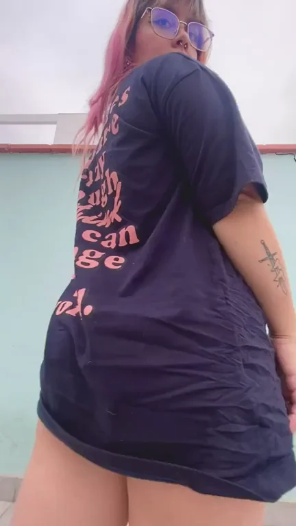Kiss my ass and explore inside me!