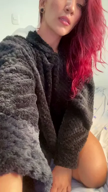 I need to find a man that loves to eat sweet small boobies