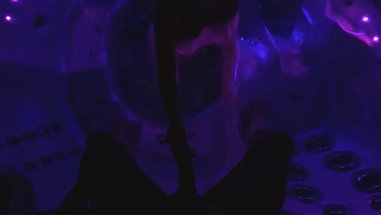 Slow and sensual blowjob while floating [M32] [F31]