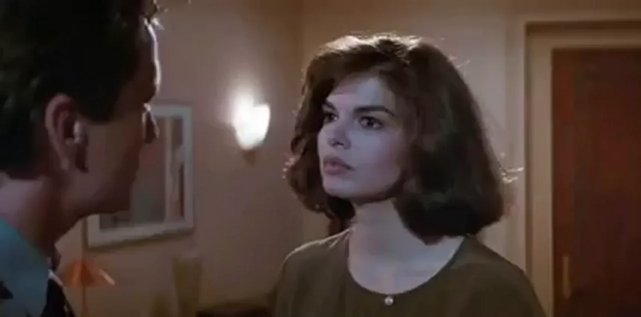 Jeanne Tripplehorn in Basic Instinct