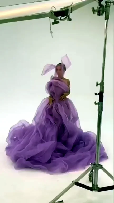 Leni Klum's Big Tits Tease in Purple Gown 💜🍒