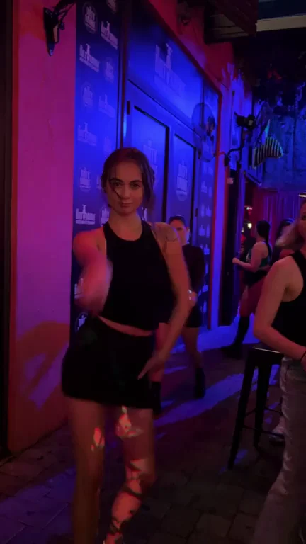 Come dance with me