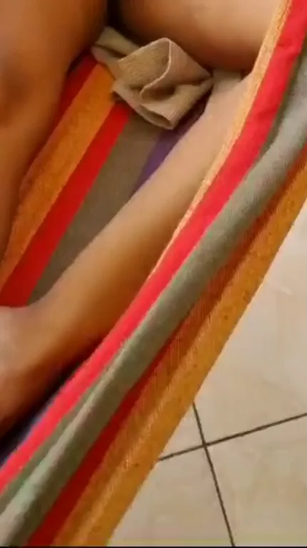 Let's hang out in the hammock [F]
