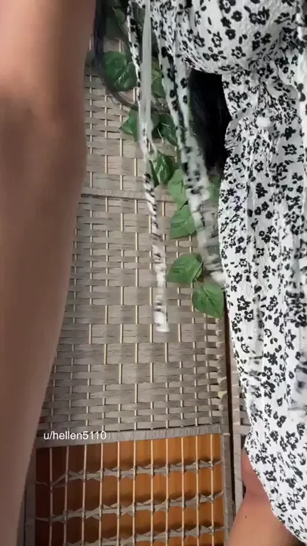 My butt is cute and sweet (F)