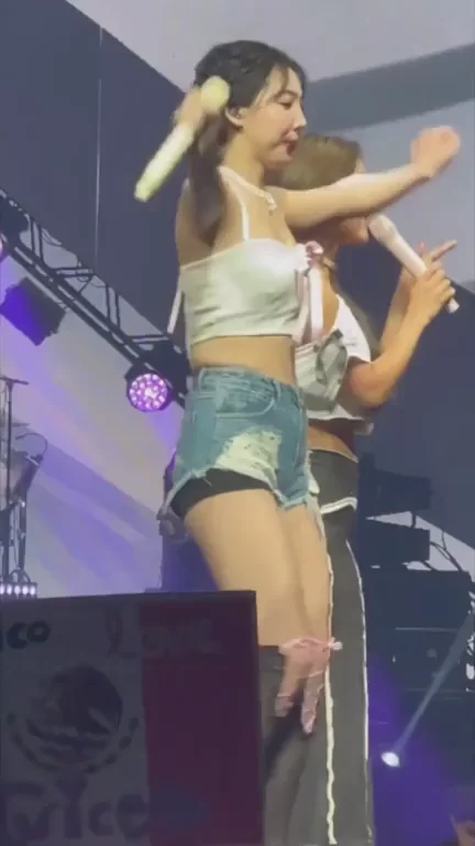 TWICE - Nayeon